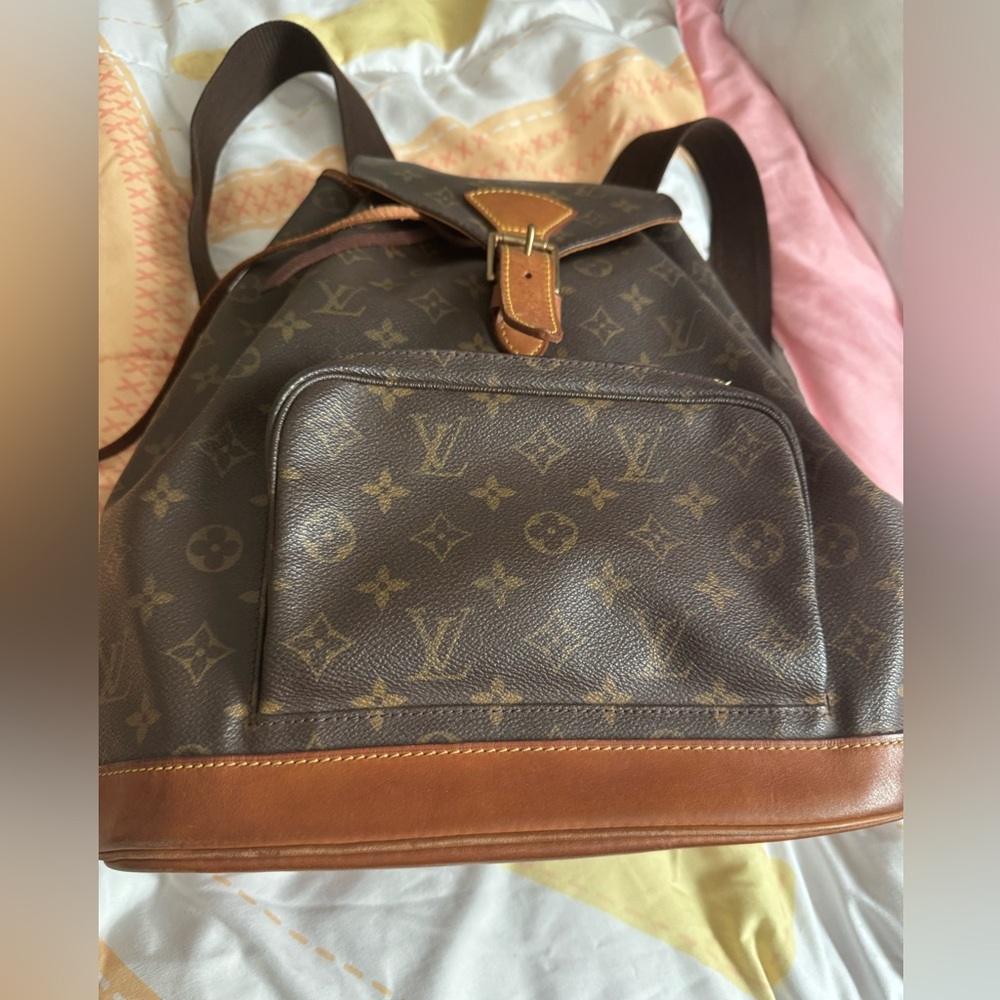 Authentic louis vuitton montsouris GM